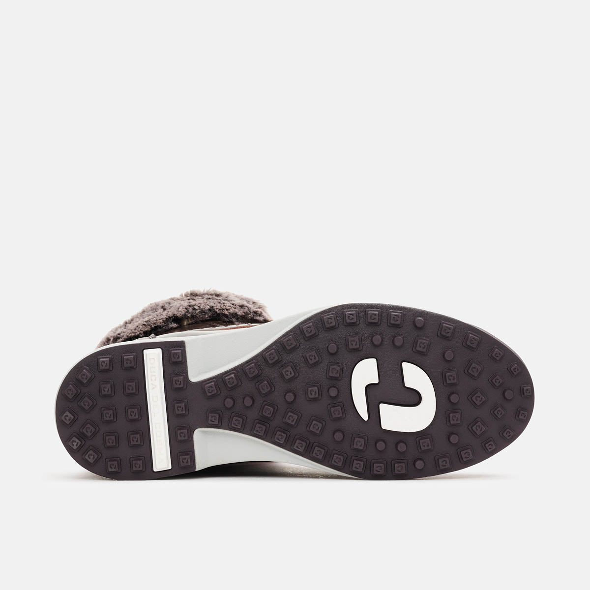 Women brown golf shoe 